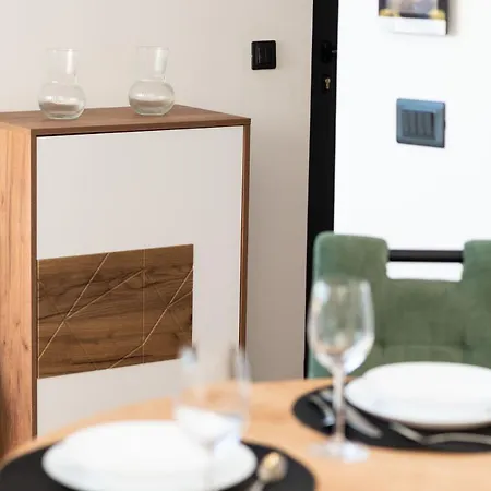 Modern With Swimming Pool Каштела