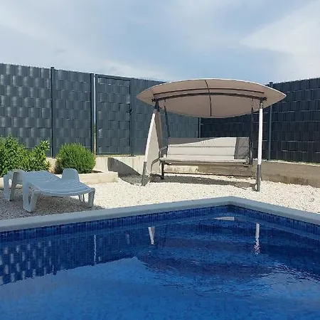 Modern With Swimming Pool * Каштела