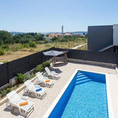 Modern With Swimming Pool * Каштела